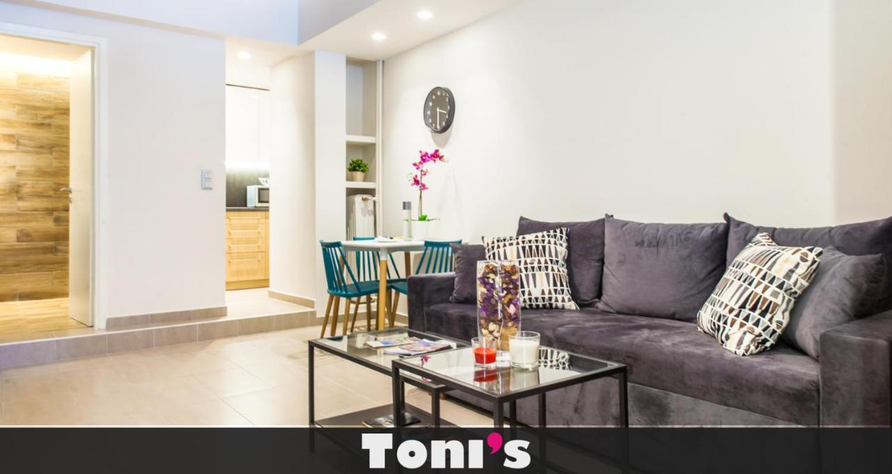 Toni'S Studio Syntagma, 1 Min From Metro Station Atenas Exterior foto
