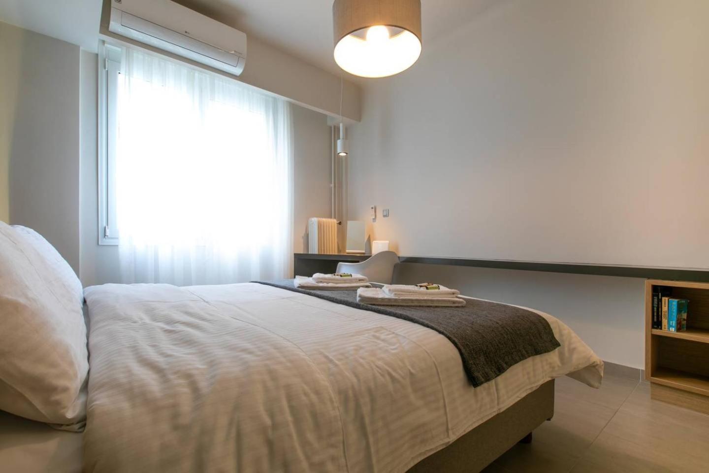 Toni'S Studio Syntagma, 1 Min From Metro Station Atenas Exterior foto