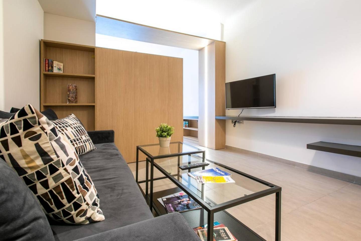 Toni'S Studio Syntagma, 1 Min From Metro Station Atenas Exterior foto