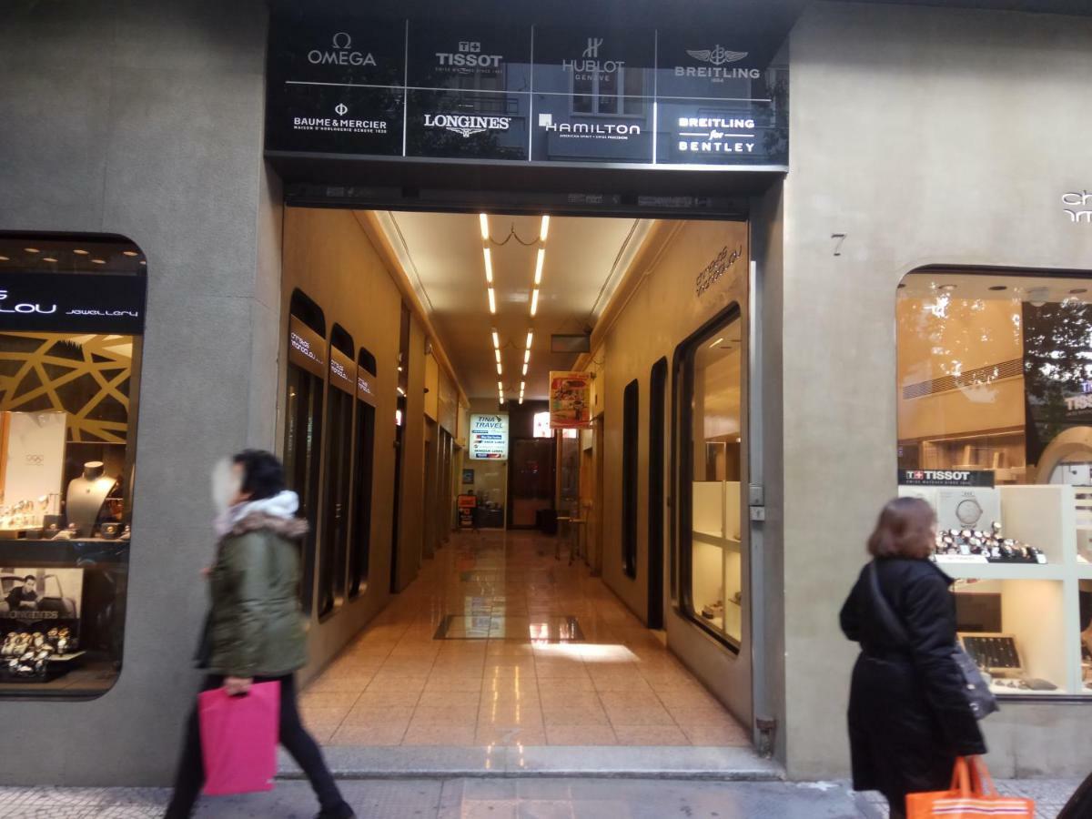 Toni'S Studio Syntagma, 1 Min From Metro Station Atenas Exterior foto